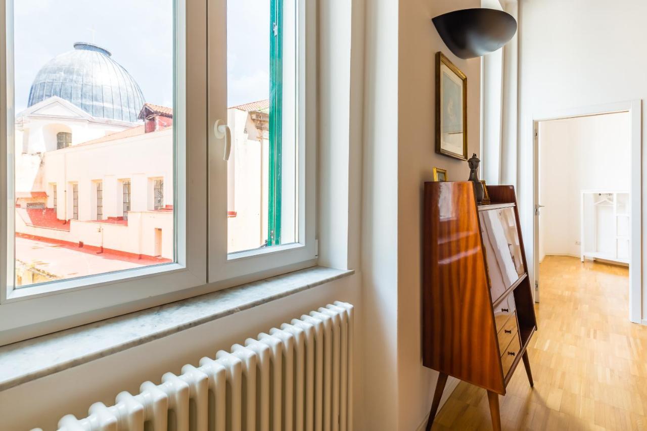 Nova Stylish House In Center By Napoliapartments Esterno foto